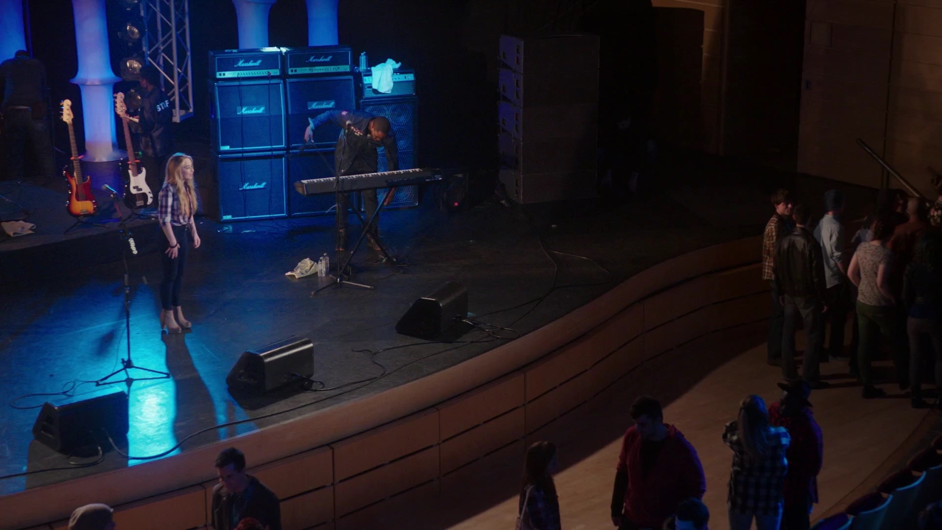 aib-caps_595.jpg aib-caps_595.jpg