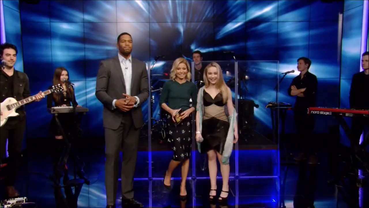 live-kelly-2016-03-17-int-caps_001.jpg live-kelly-2016-03-17-int-caps_001.jpg