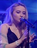 live-kelly-2016-03-17-perf-caps_021.jpg