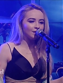 live-kelly-2016-03-17-perf-caps_022.jpg