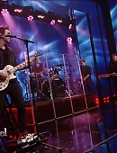 live-kelly-2016-03-17-perf-caps_055.jpg