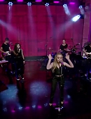 live-kelly-2017-06-14-perf_004.jpg