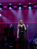 live-kelly-2017-06-14-perf_061.jpg