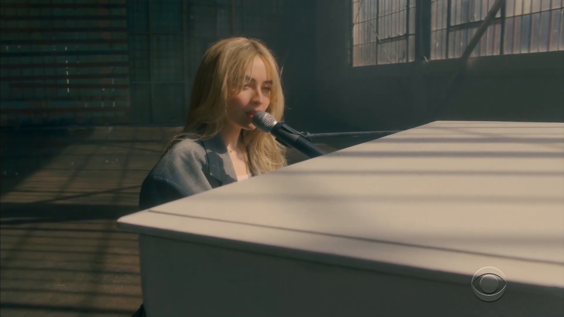 late-late-skin_004.jpg late-late-skin_004.jpg