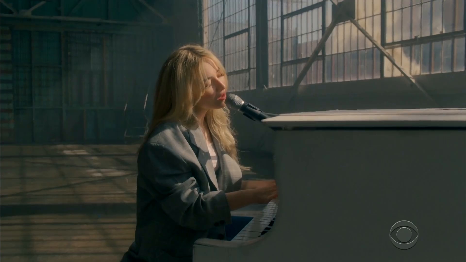 late-late-skin_009.jpg late-late-skin_009.jpg