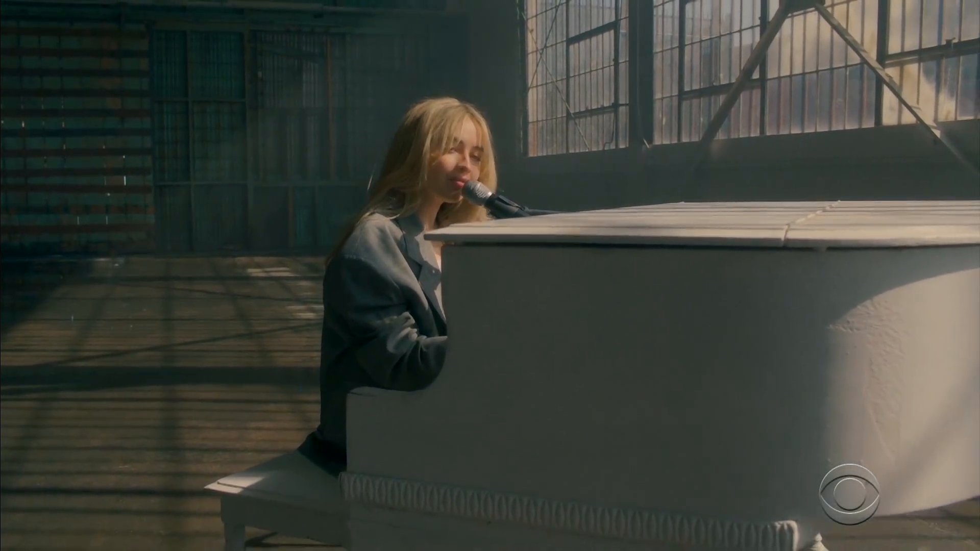 late-late-skin_010.jpg late-late-skin_010.jpg