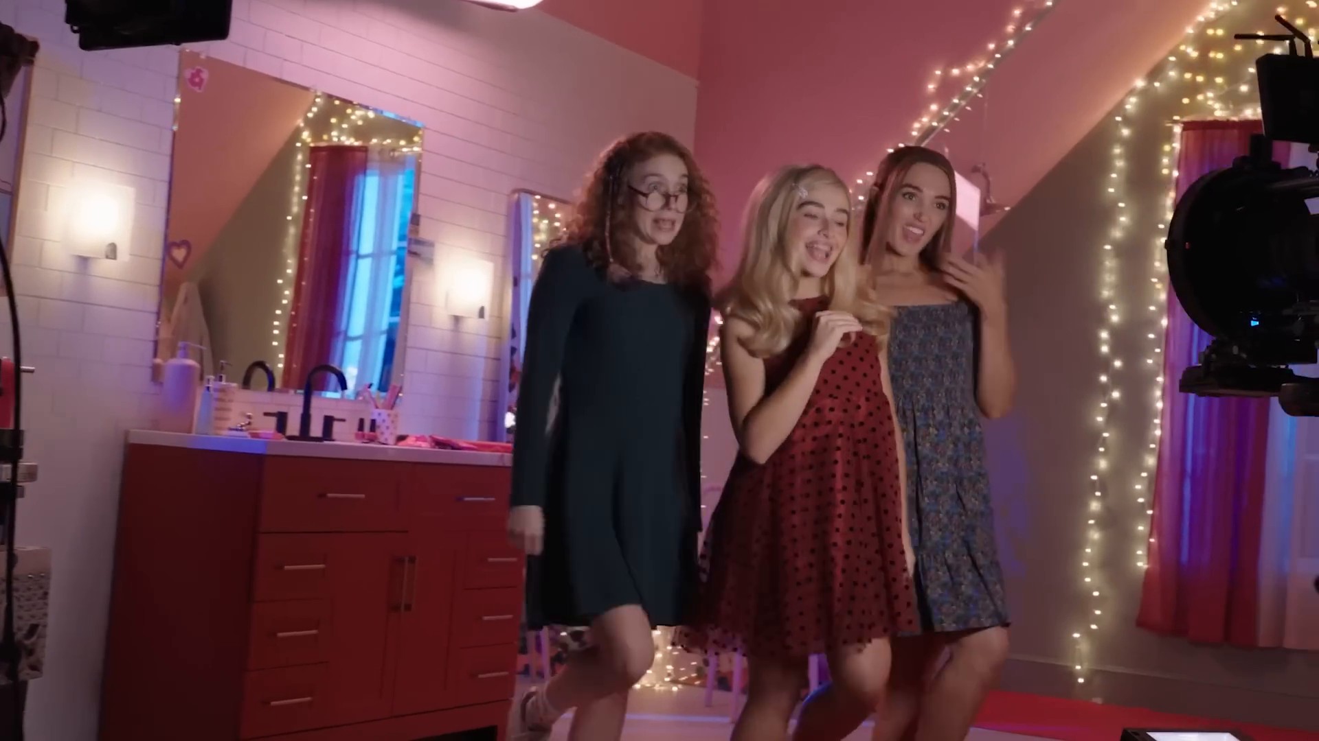 snl-behind-grind-song_016.jpg snl-behind-grind-song_016.jpg