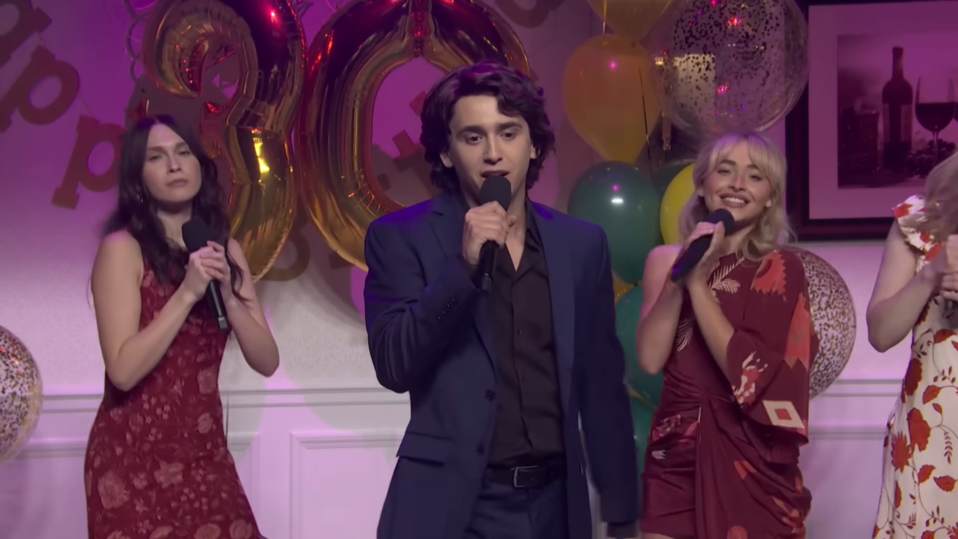 51x03-cold-open-caps_104.jpg 51x03-cold-open-caps_104.jpg