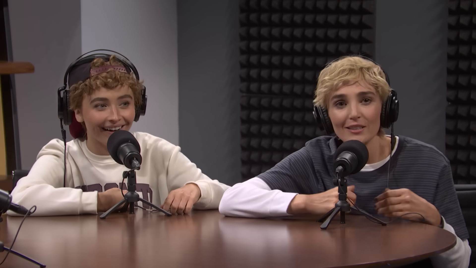 51x03-podcast-caps_059.jpg 51x03-podcast-caps_059.jpg