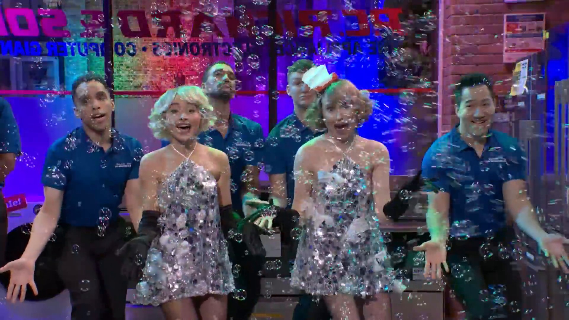 51x03-appliance-store_055.jpg 51x03-appliance-store_055.jpg