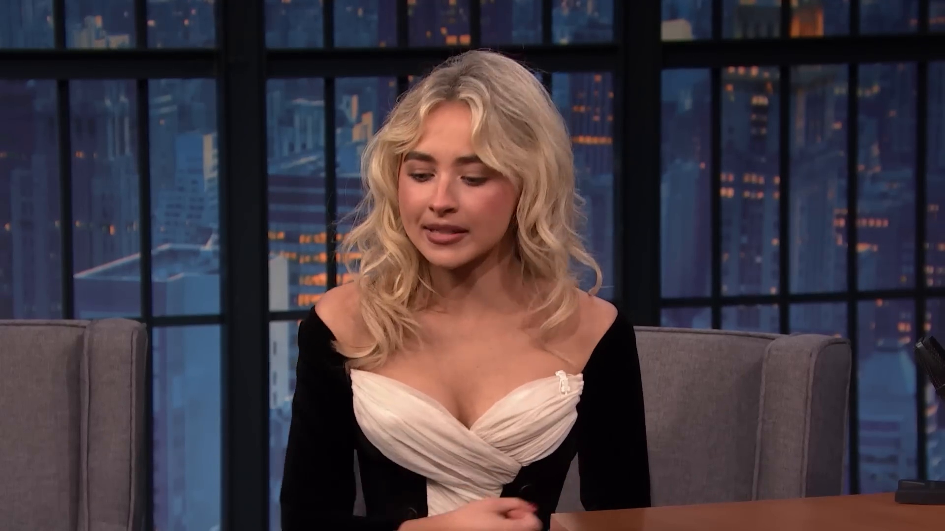 latenight-sm25-caps_080.jpg latenight-sm25-caps_080.jpg