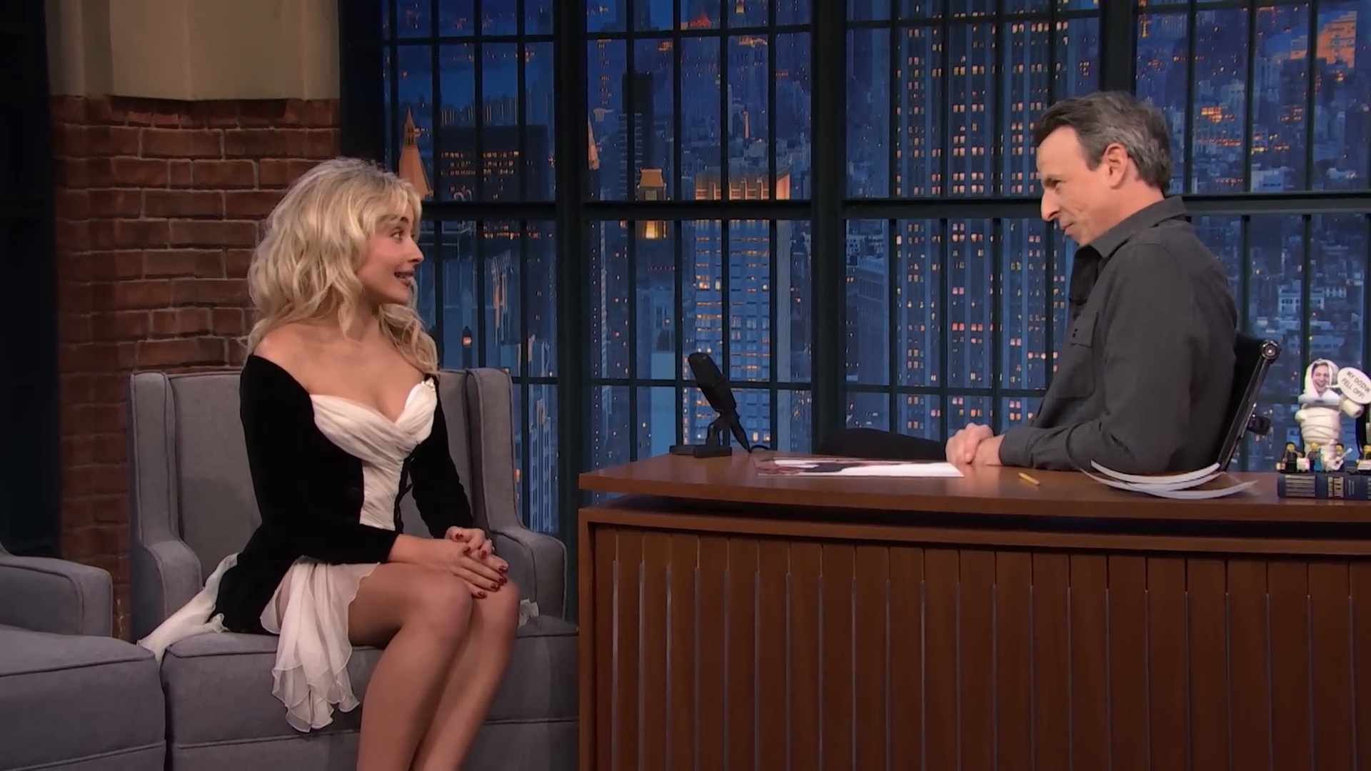 latenight-sm25-caps_105.jpg latenight-sm25-caps_105.jpg