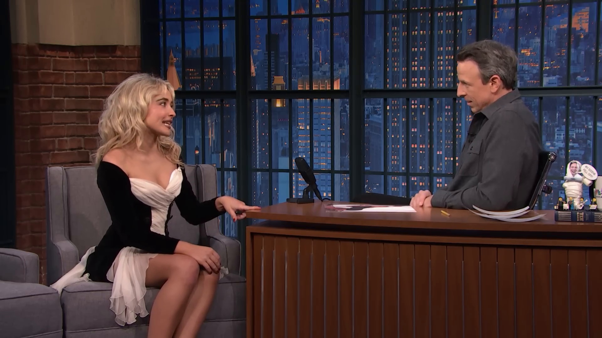 latenight-sm25-caps_110.jpg latenight-sm25-caps_110.jpg