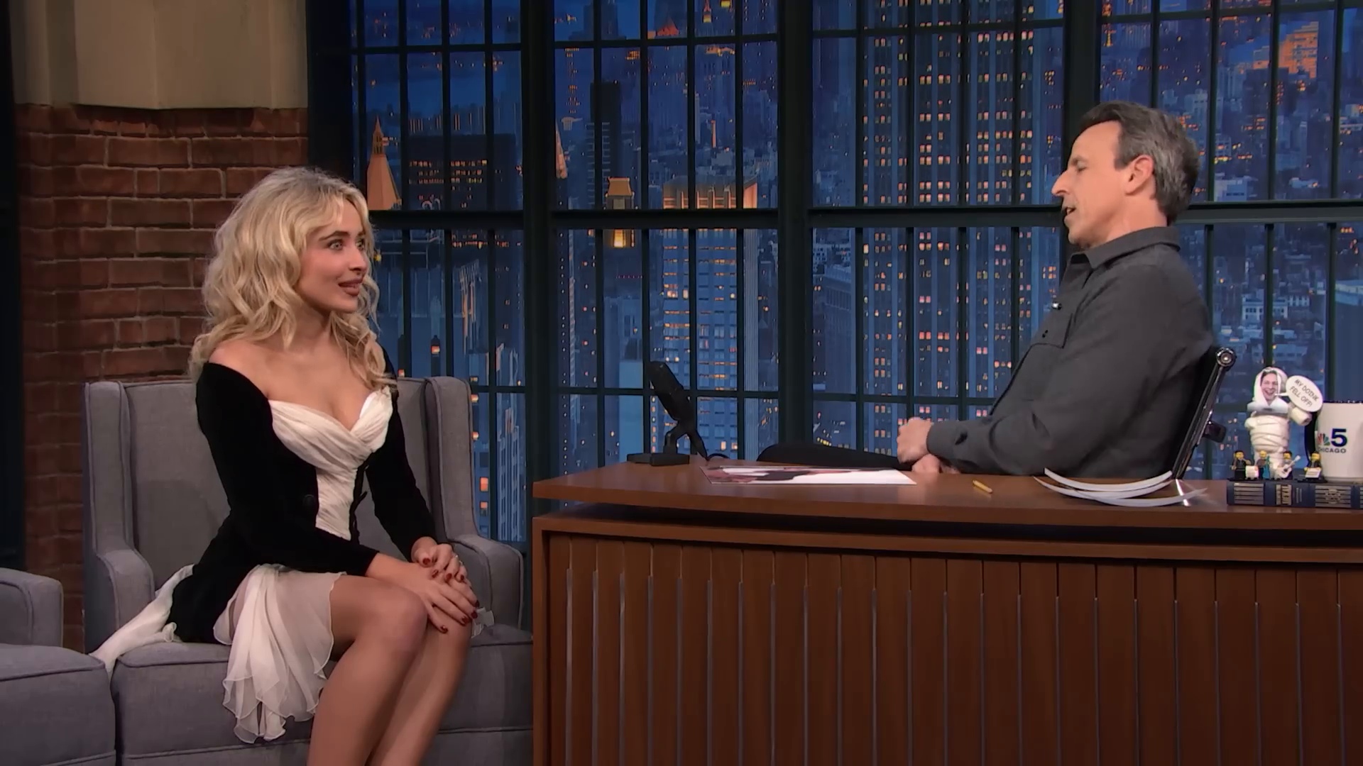 latenight-sm25-caps_127.jpg latenight-sm25-caps_127.jpg