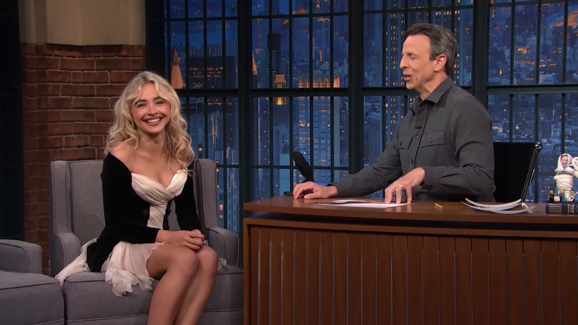 latenight-sm25-caps_148.jpg latenight-sm25-caps_148.jpg