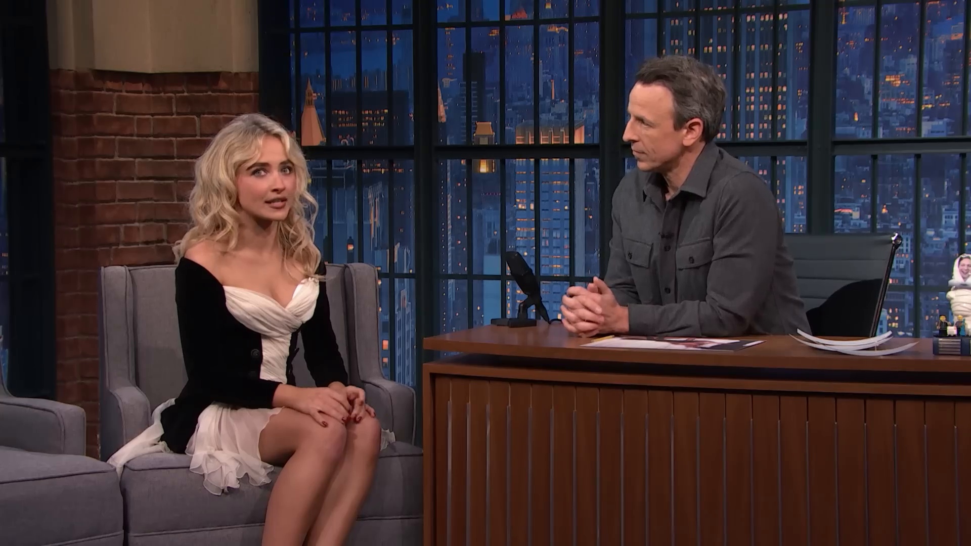 latenight-sm25-caps_162.jpg latenight-sm25-caps_162.jpg