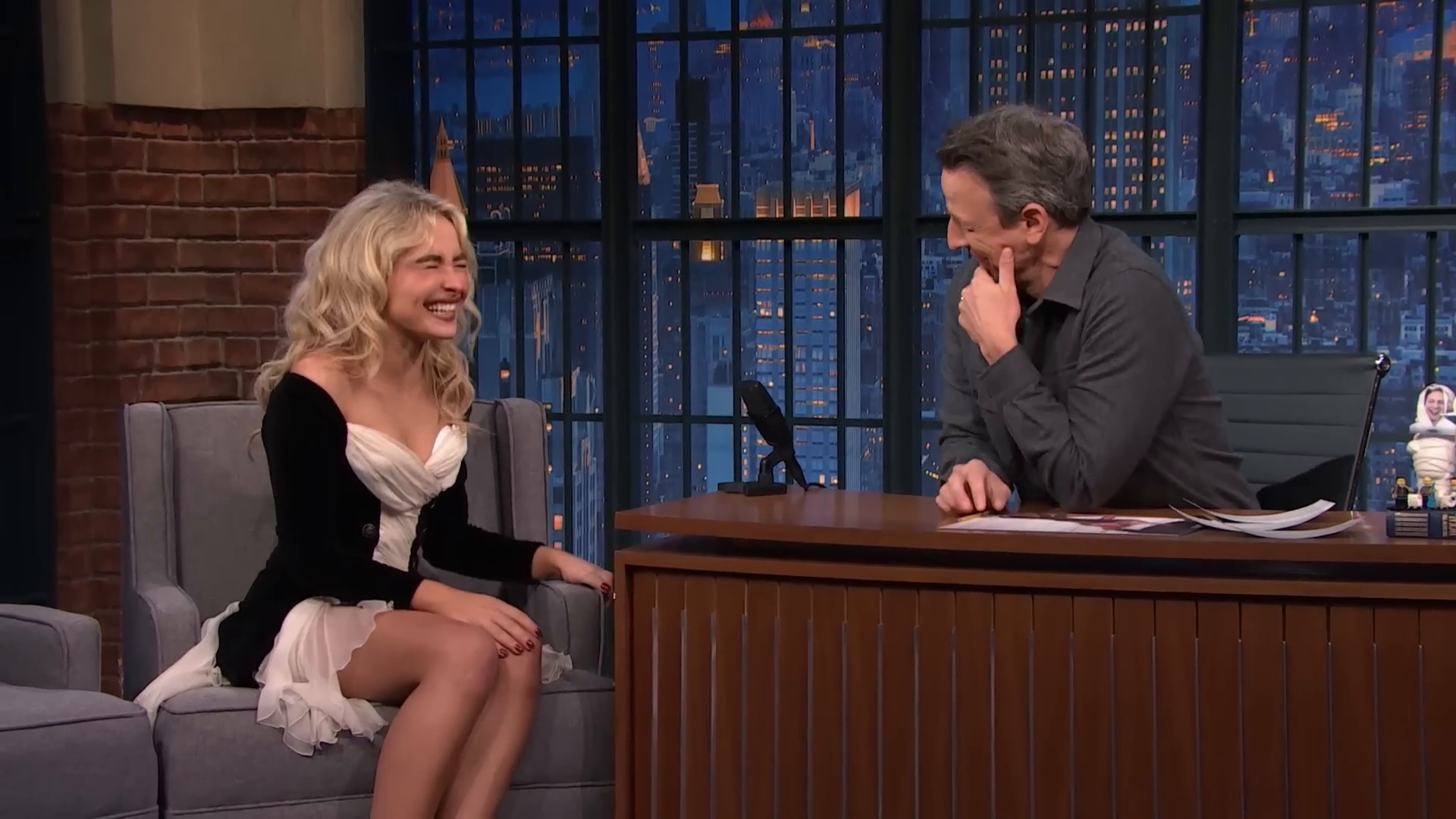 latenight-sm25-caps_180.jpg latenight-sm25-caps_180.jpg