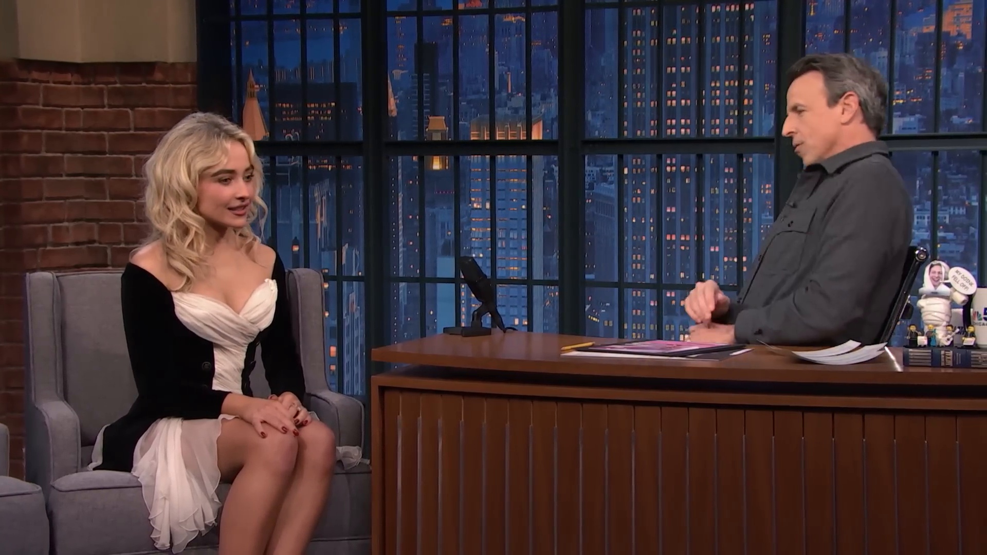 latenight-sm25-caps_226.jpg latenight-sm25-caps_226.jpg