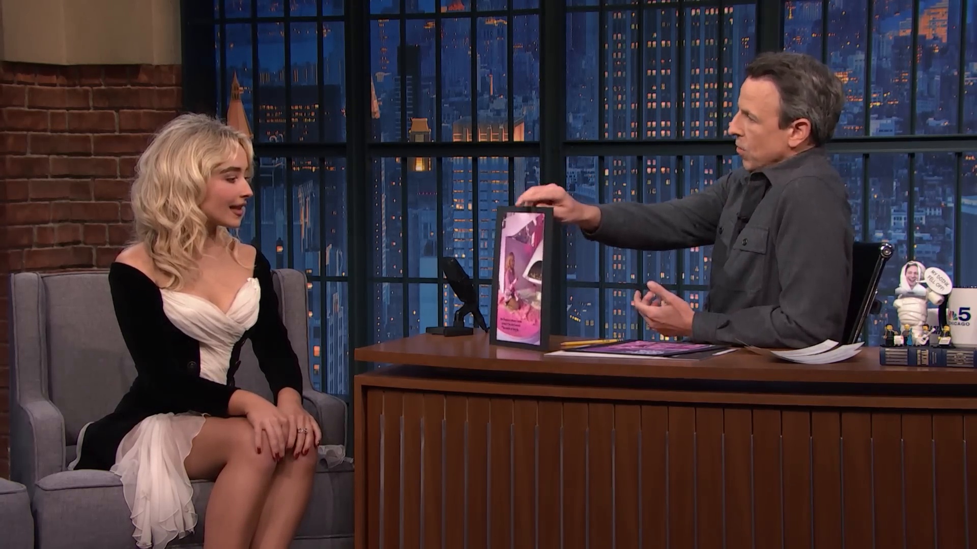 latenight-sm25-caps_233.jpg latenight-sm25-caps_233.jpg