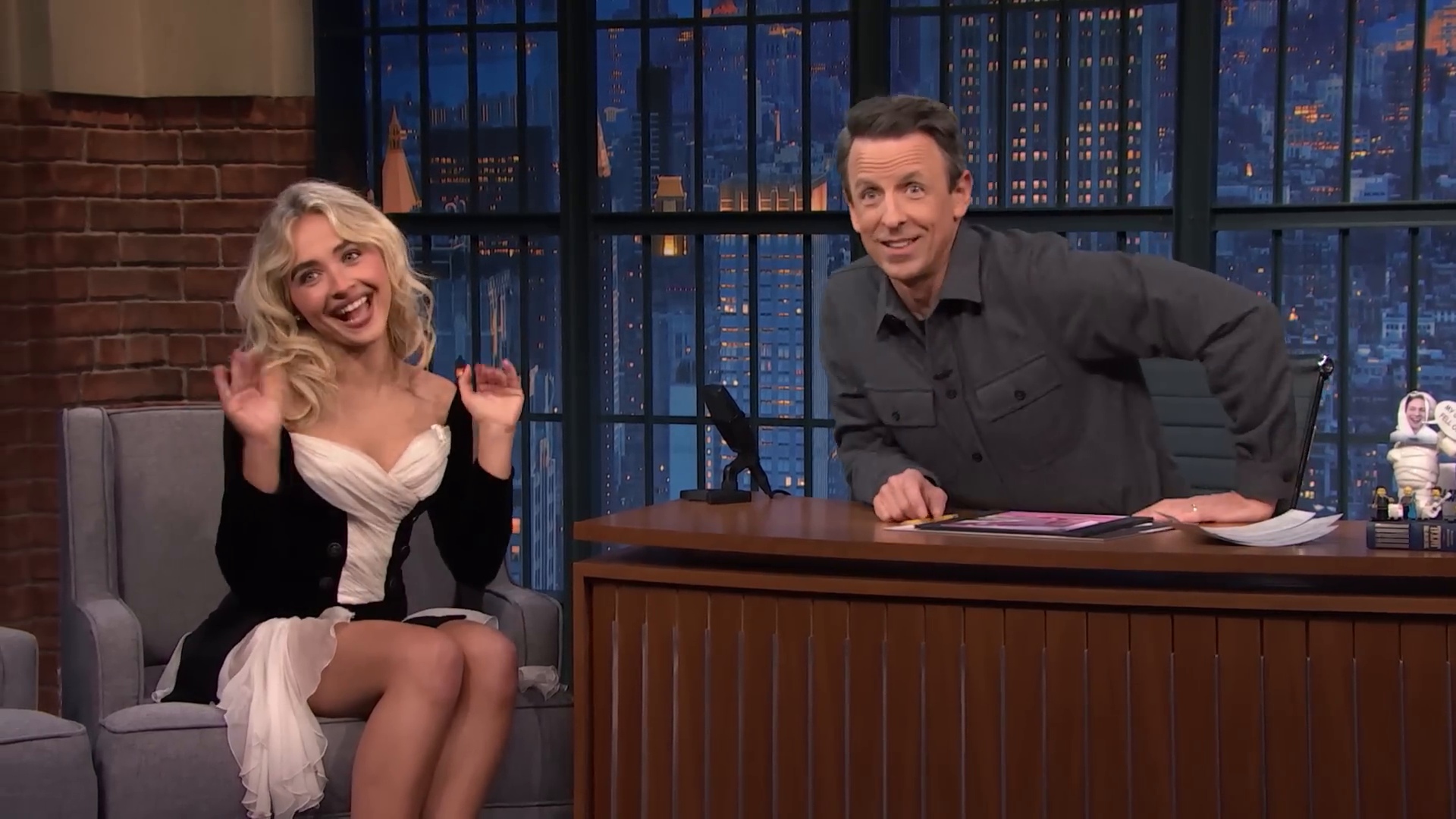 latenight-sm25-caps_246.jpg latenight-sm25-caps_246.jpg