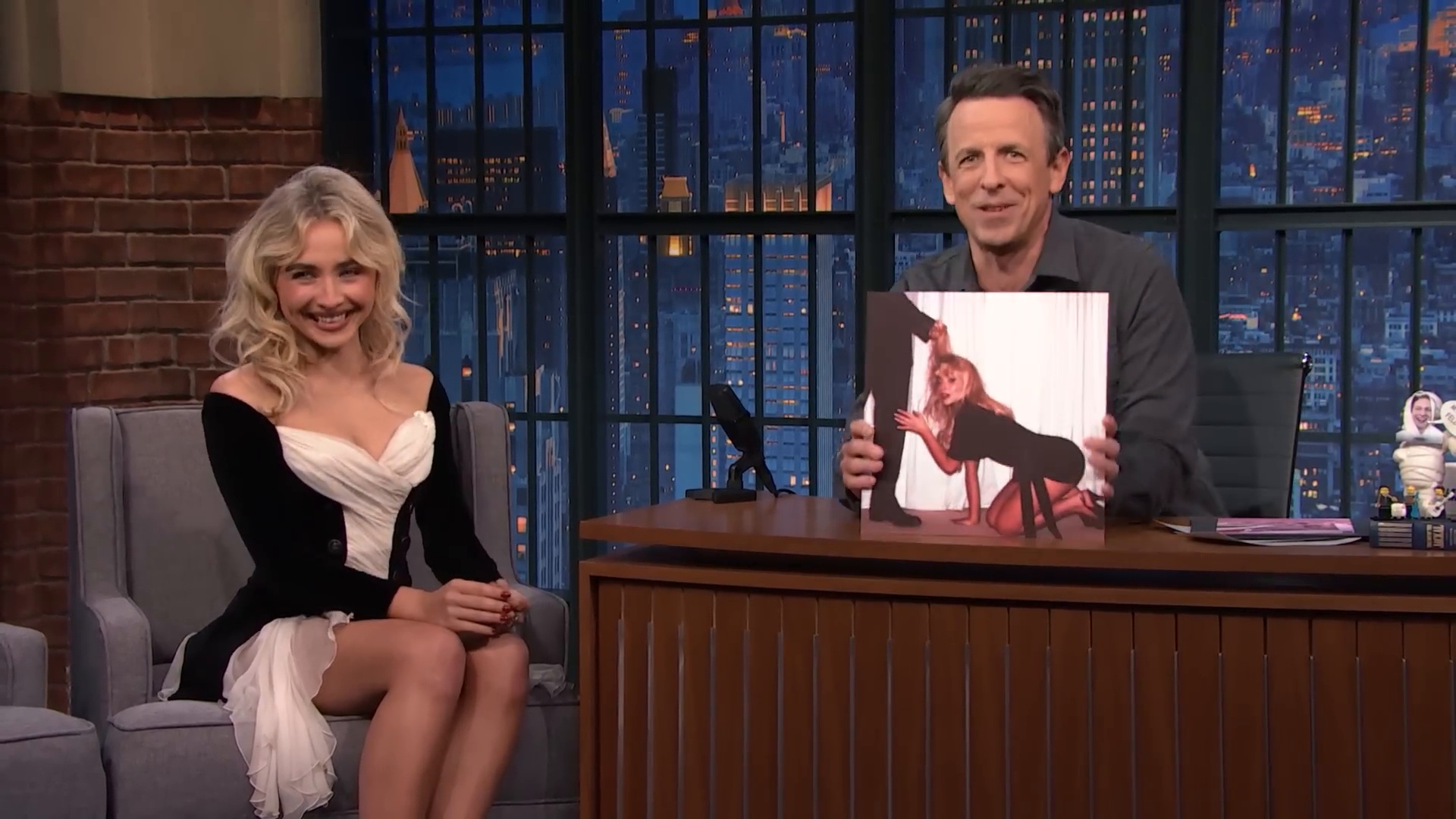 latenight-sm25-caps_248.jpg latenight-sm25-caps_248.jpg