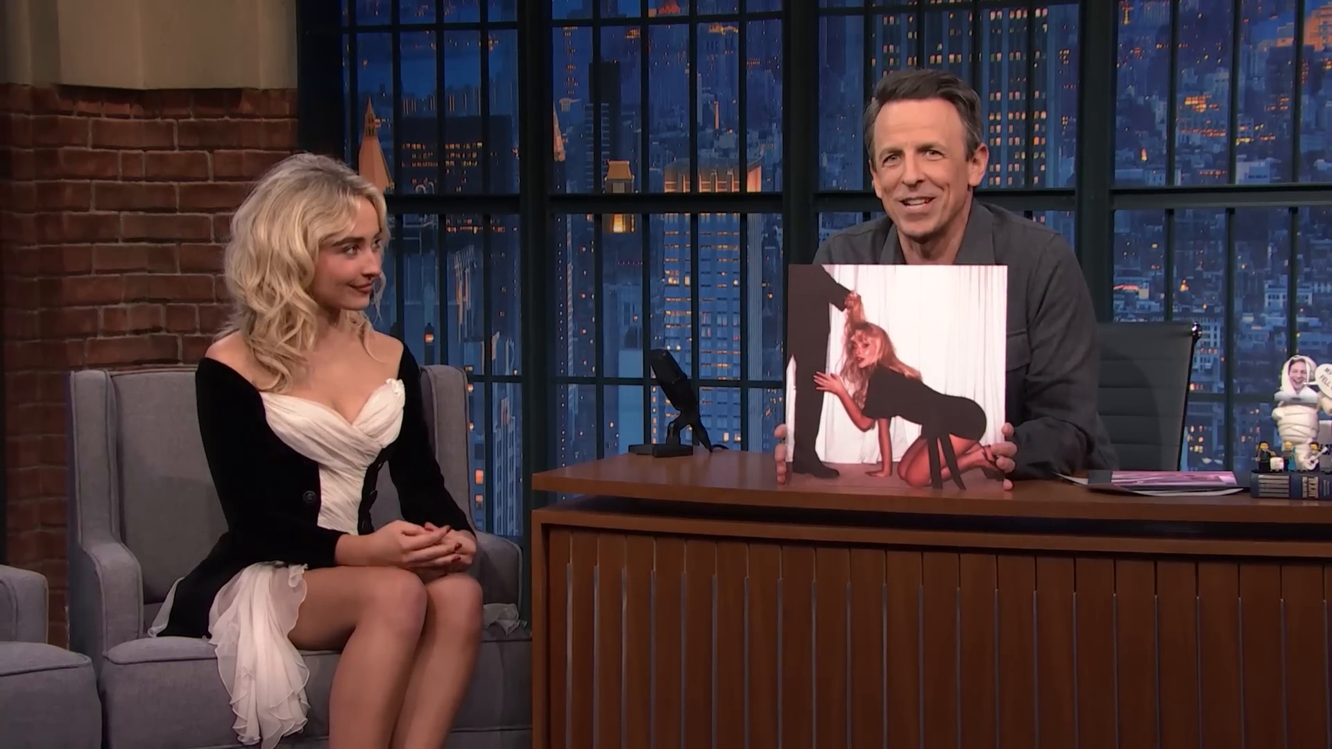 latenight-sm25-caps_249.jpg latenight-sm25-caps_249.jpg