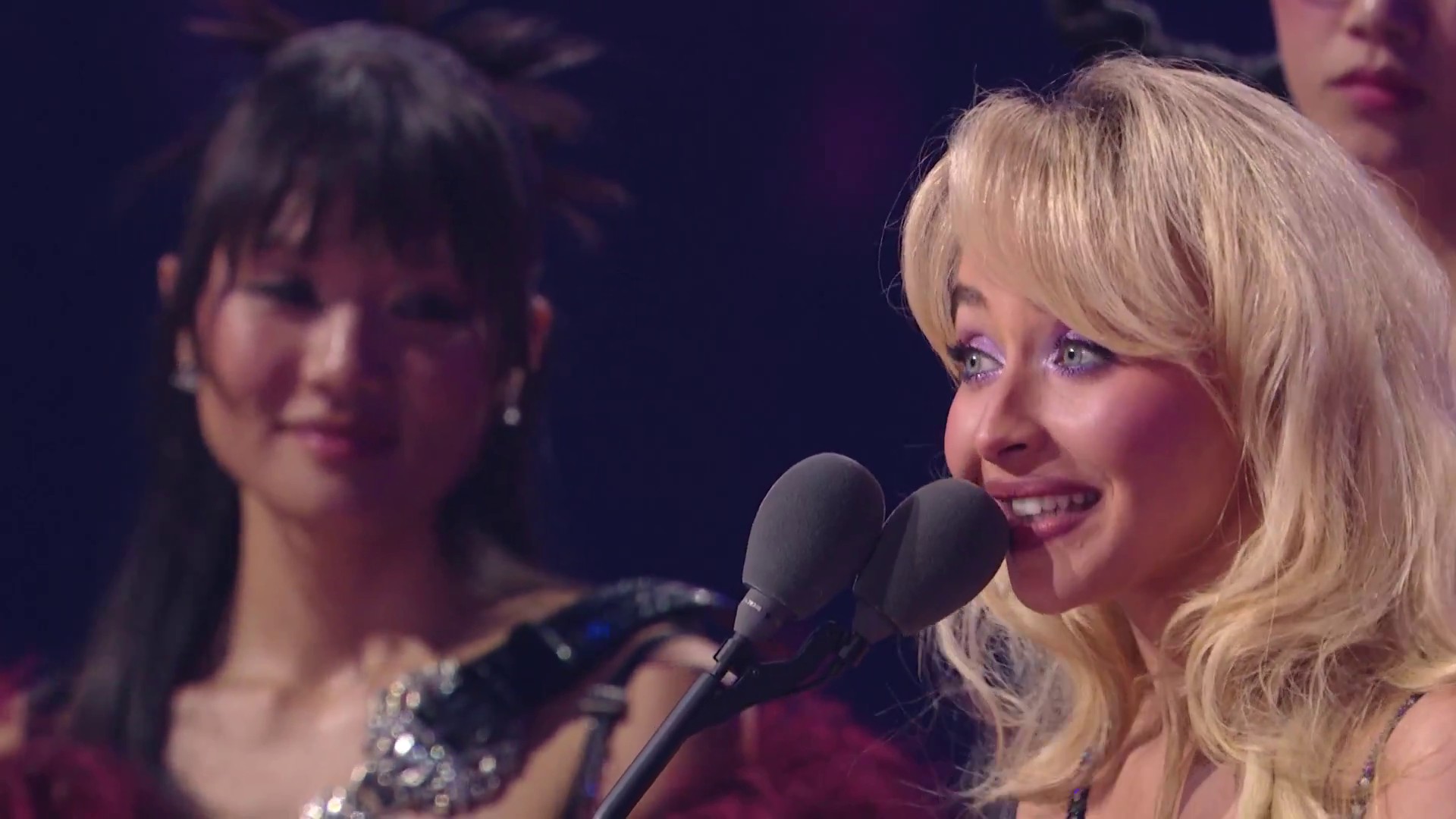 25vmas-award-caps_020.jpg 25vmas-award-caps_020.jpg