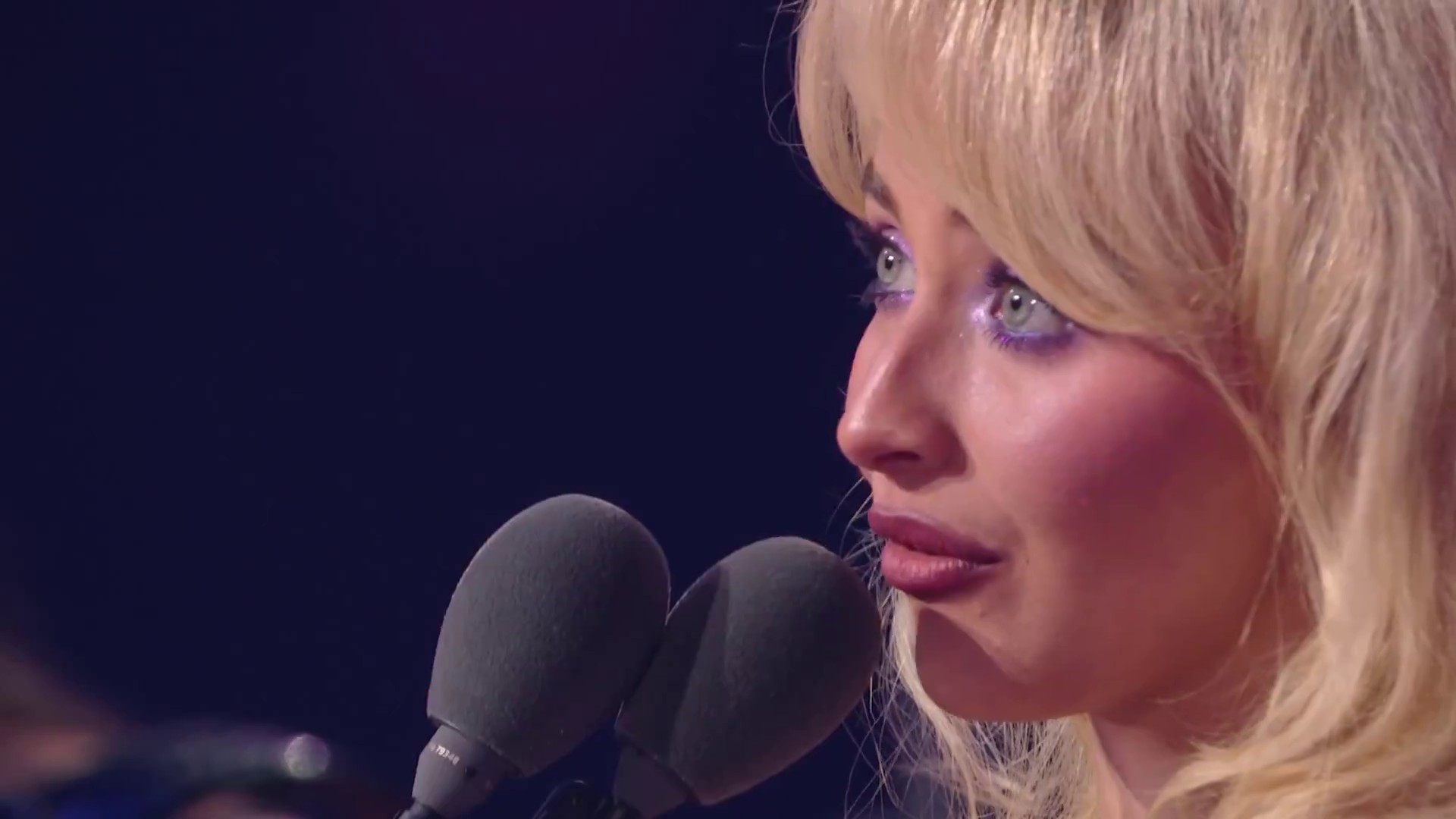 25vmas-award-caps_027.jpg 25vmas-award-caps_027.jpg