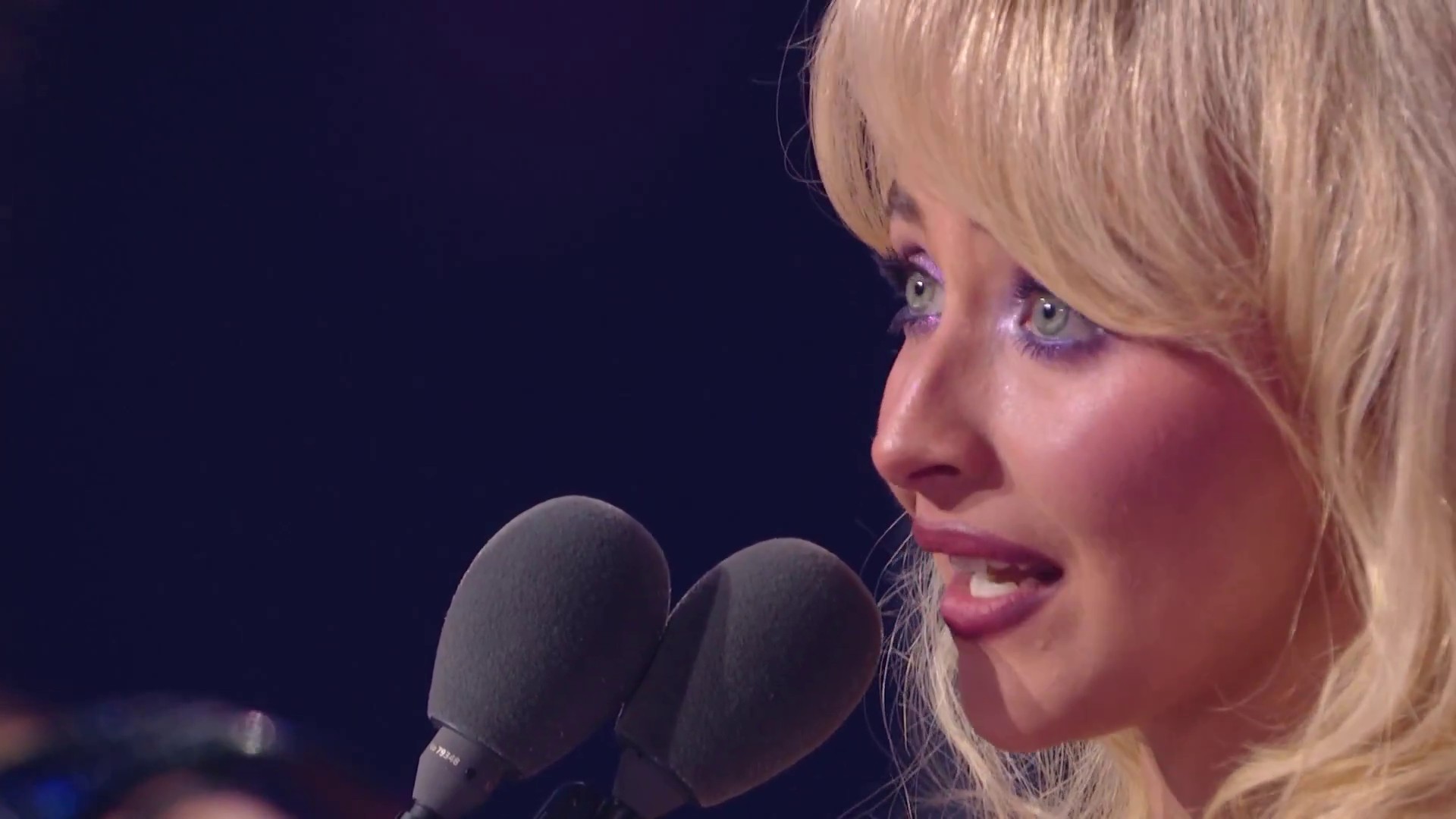 25vmas-award-caps_030.jpg 25vmas-award-caps_030.jpg