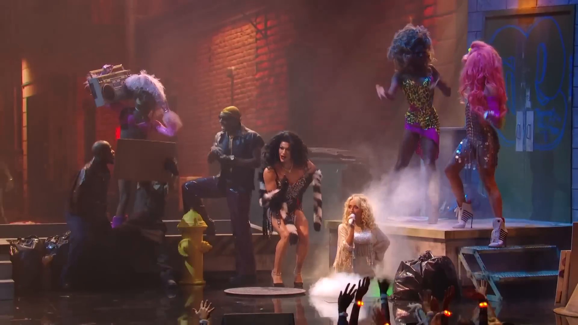 25vmas-perf-caps_008.jpg 25vmas-perf-caps_008.jpg