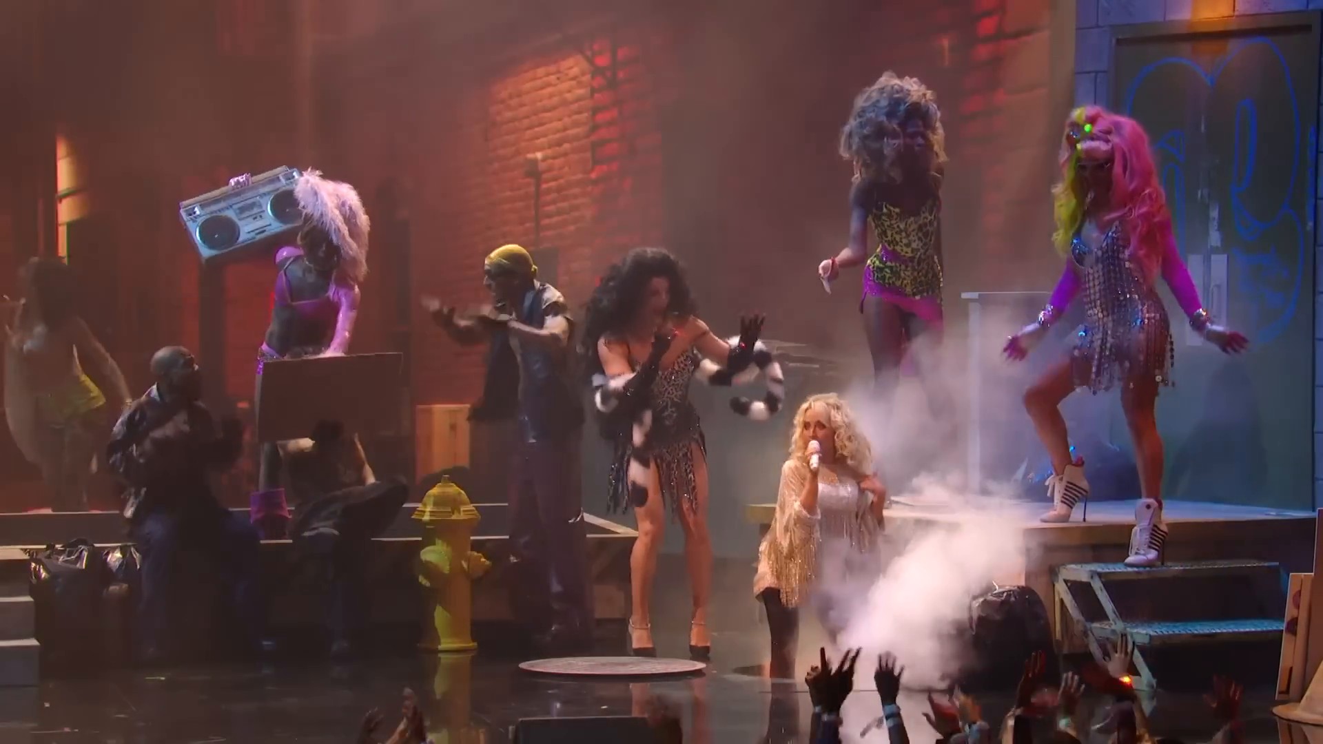 25vmas-perf-caps_011.jpg 25vmas-perf-caps_011.jpg