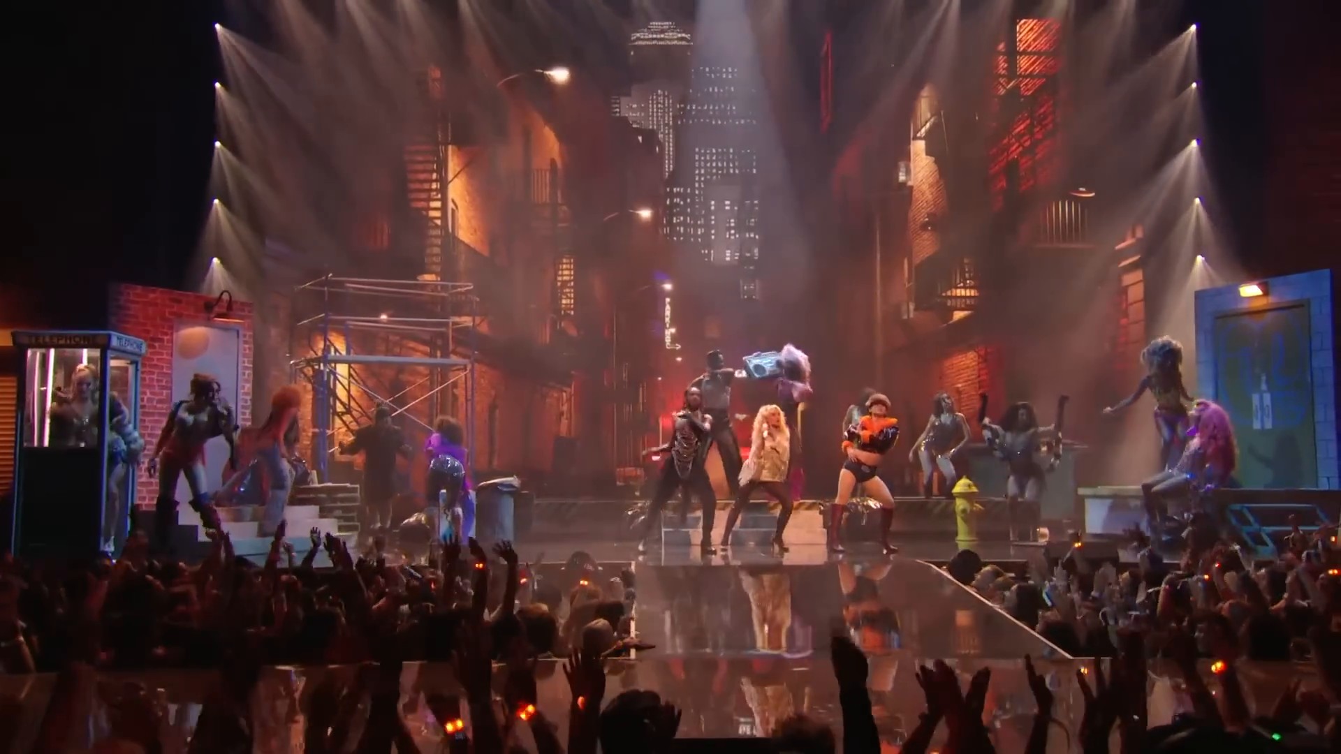 25vmas-perf-caps_027.jpg 25vmas-perf-caps_027.jpg