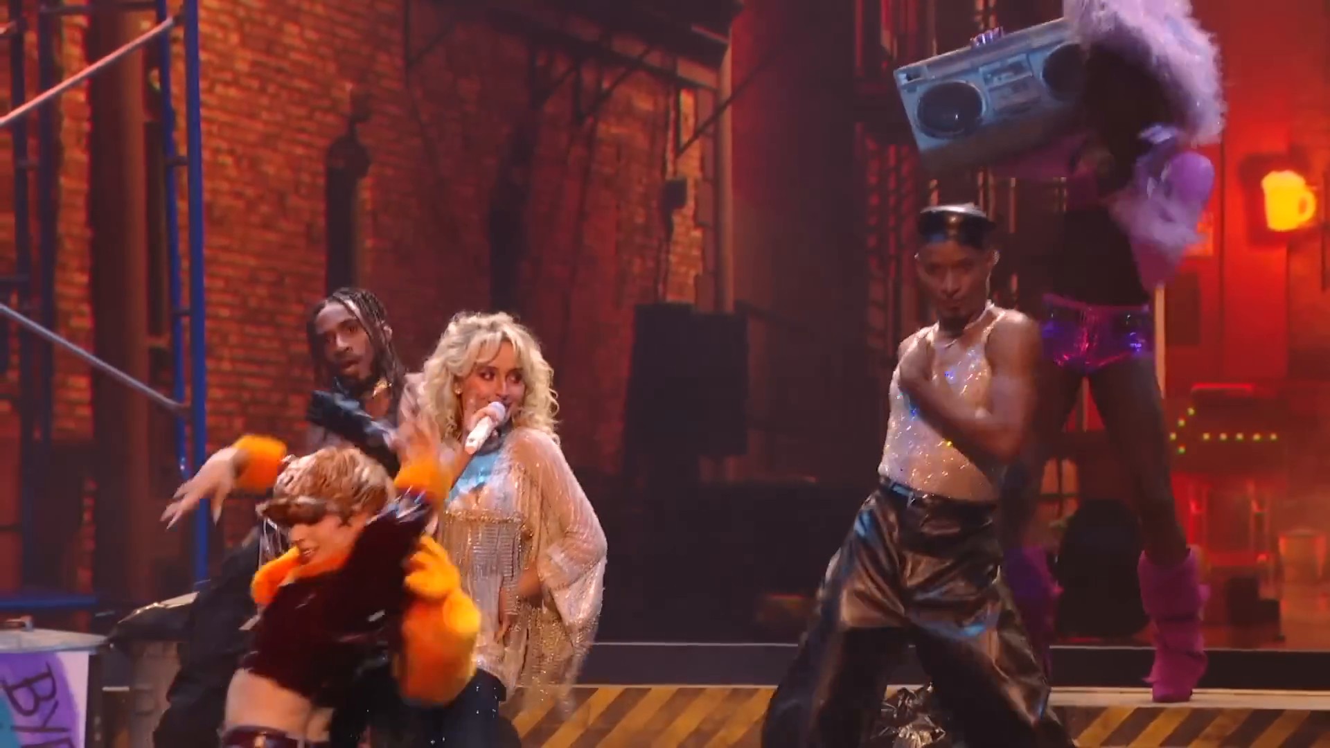 25vmas-perf-caps_034.jpg 25vmas-perf-caps_034.jpg