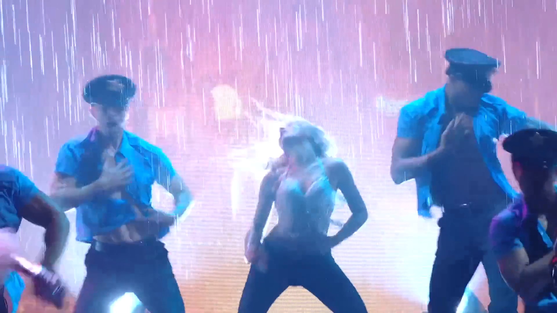 25vmas-perf-caps_079.jpg 25vmas-perf-caps_079.jpg