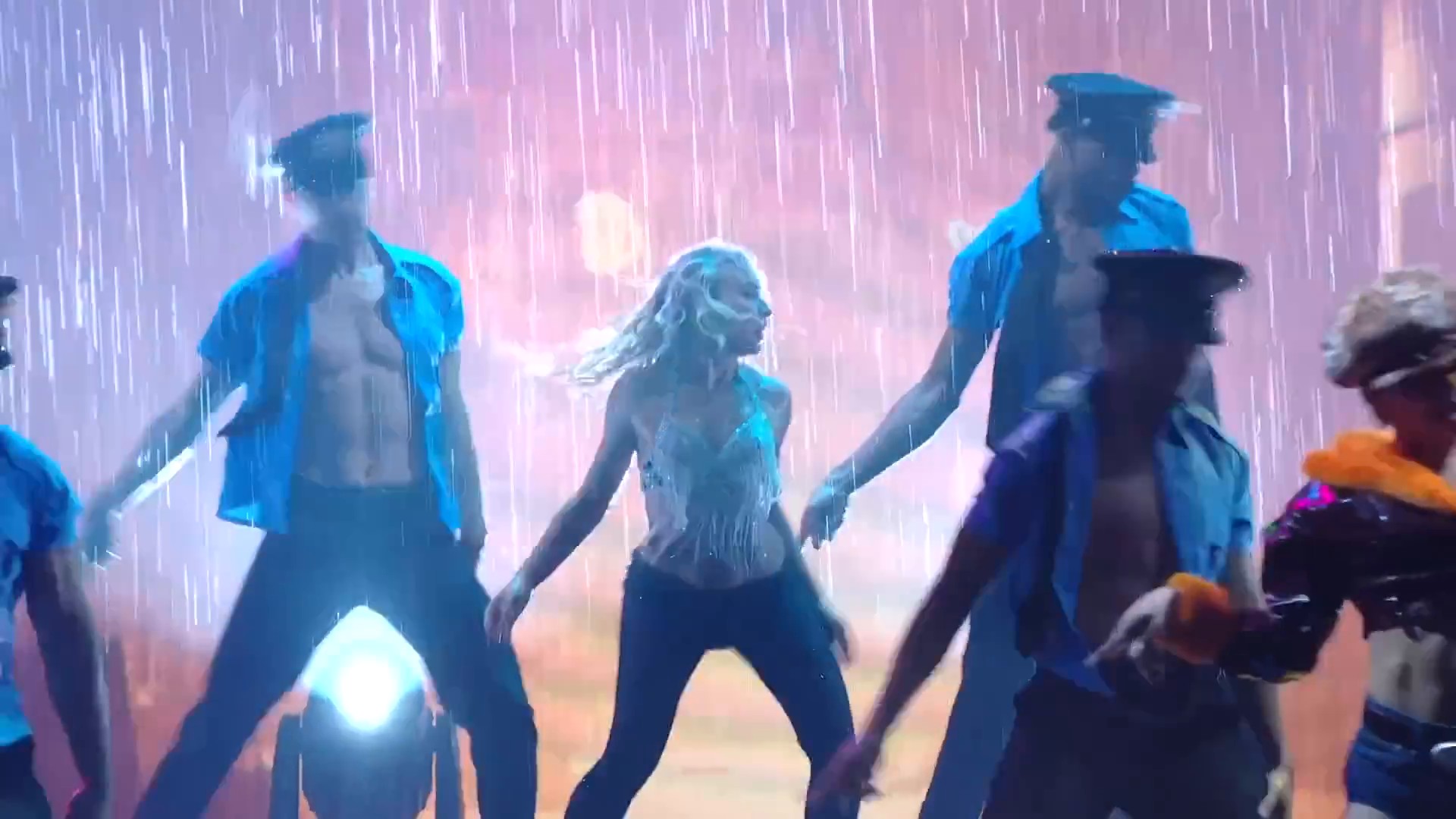 25vmas-perf-caps_091.jpg 25vmas-perf-caps_091.jpg
