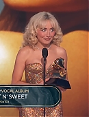 25grammys-award-caps_016.jpg