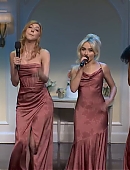 snl-50-domingo-renewal-skit-caps_034.jpg