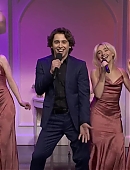 snl-50-domingo-renewal-skit-caps_073.jpg