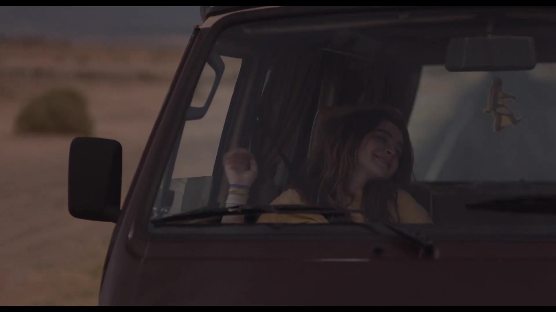 tshotlr-trailer_003.jpg tshotlr-trailer_003.jpg