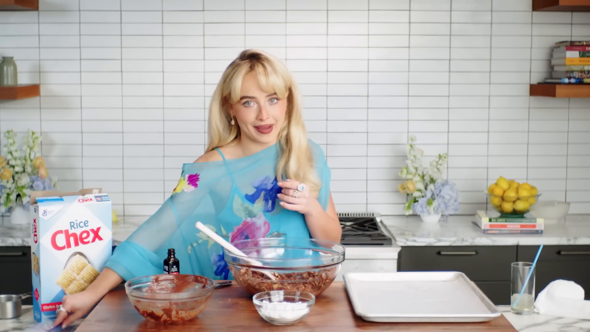 vogue-now-serving-caps_086.jpg vogue-now-serving-caps_086.jpg