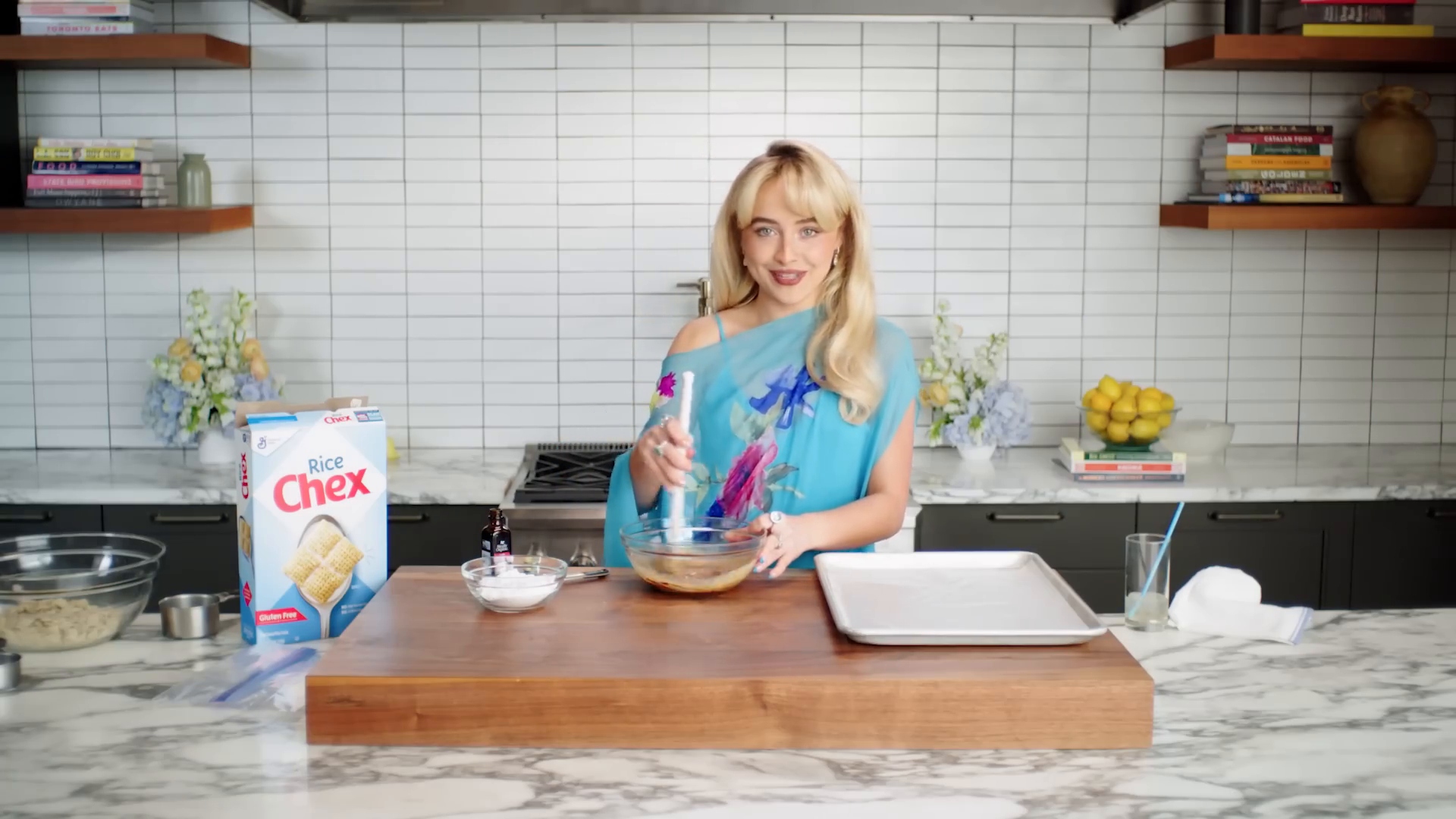 vogue-now-serving-caps_142.jpg vogue-now-serving-caps_142.jpg